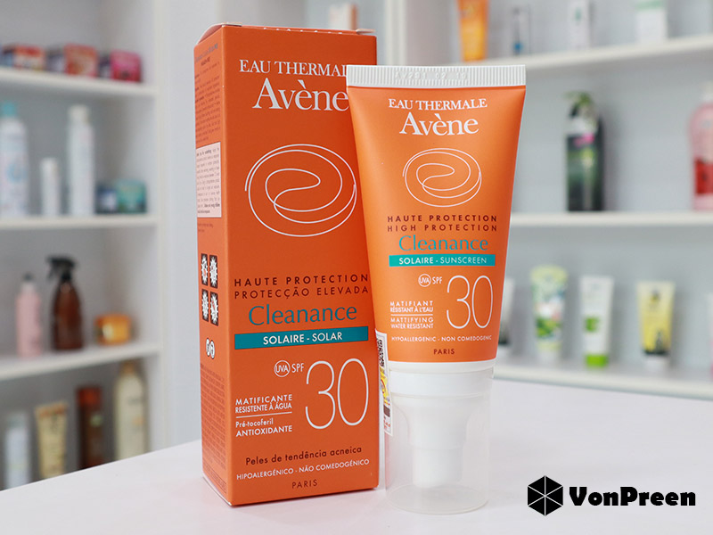 Kem chống nắng Avène Protection Cleanance Sunscreen