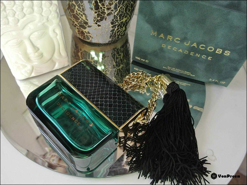 Nước hoa nữ dùng nhiều nhất - Marc Jacobs Decadence EDP