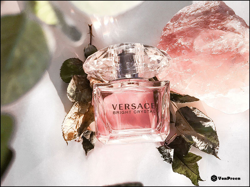 Nước hoa nữ dung nhiều nhất - Versace Bright Crystal EDT
